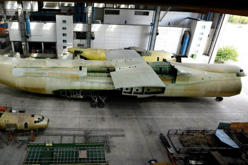 samolot typu an-225