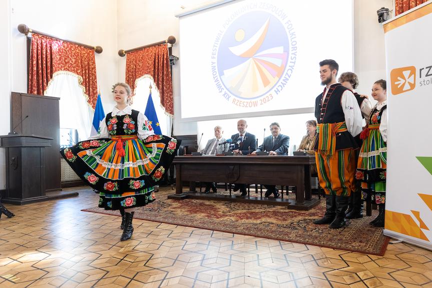 Polonusi z całego świata znowu zatańczą w Rzeszowi