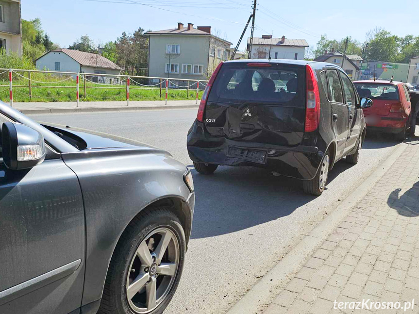 Kolizja trzech samochodów w Zręcinie