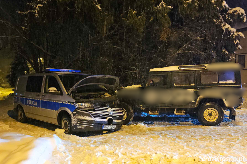 Kompletnie pijany wjechał w policyjny radiowóz