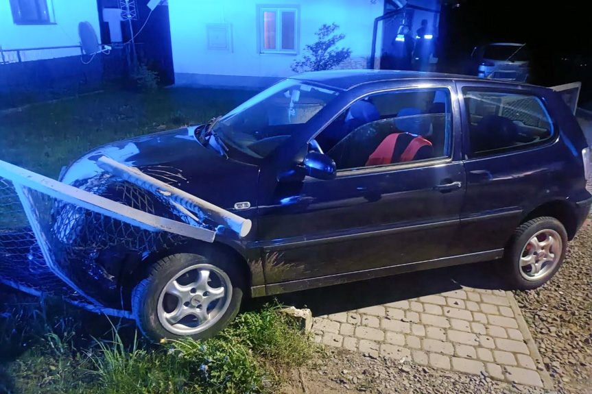 Kompletnie pijany za kierownicą volkswagena Kompletnie pijany za kierownicą volkswagena