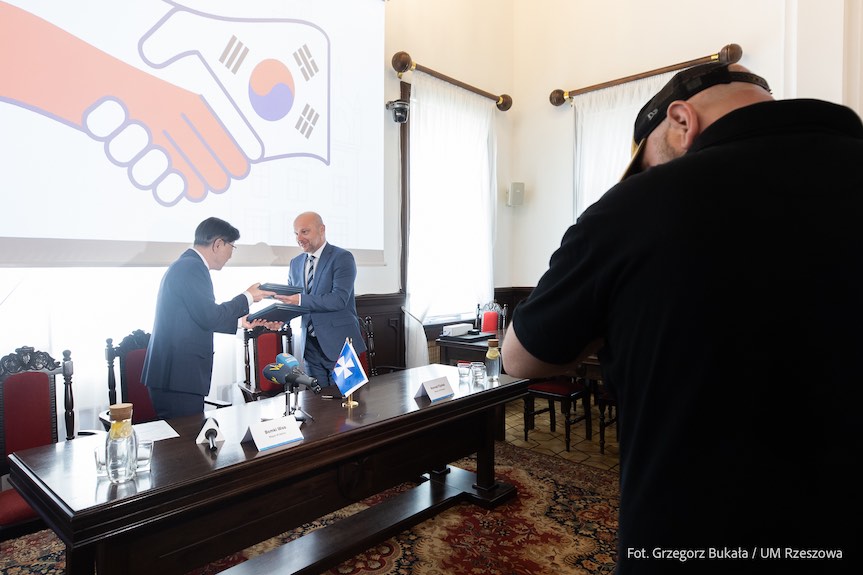 Koreański partner Rzeszowa Koreański partner Rzeszowa