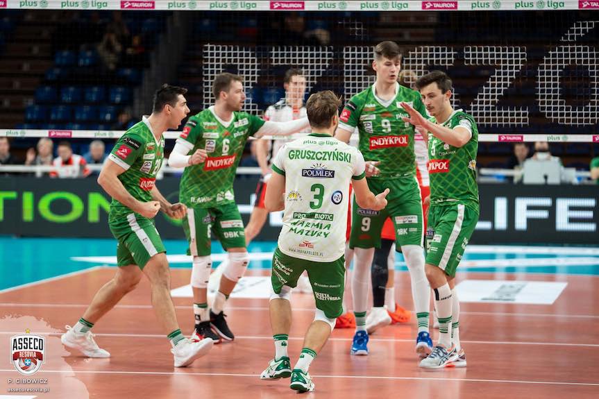 Mateusz Poręba środkowym Asseco Resovii Rzeszów Mateusz Poręba środkowym Asseco Resovii Rzeszów