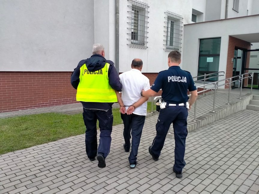 Oszust w rękach policji! Wyłudził od staruszki 170 tys. zł metodą "na wnuczka" Oszust w rękach policji! Wyłudził od staruszki 170 tys. zł metodą "na wnuczka"