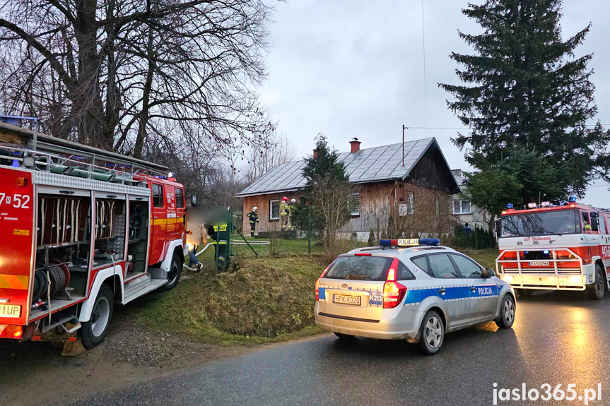 Pożar drewnianego budynku w Tokach Pożar drewnianego budynku w Tokach