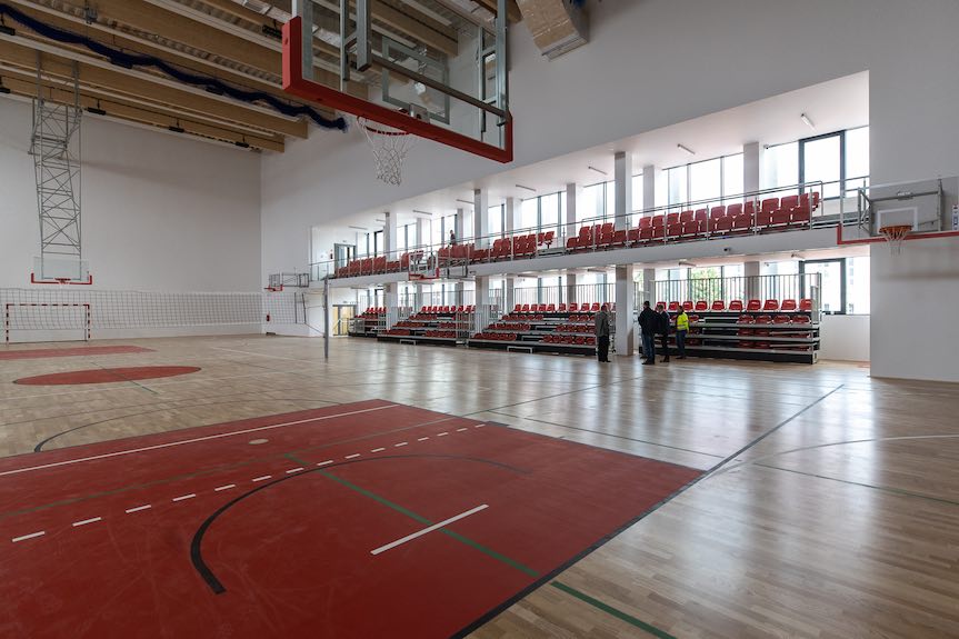 Rzeszów. Nowa hala sportowa dla uczniów i koszykarzy