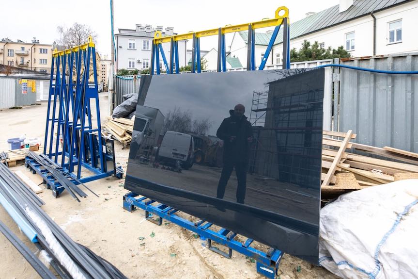 Szklane fasady na budynku nowej hali I LO w Rzeszowie