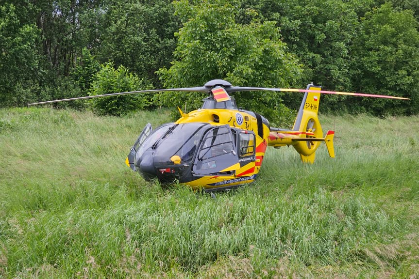 Tragedia w Potoku. Mężczyzna przygnieciony przez samochód