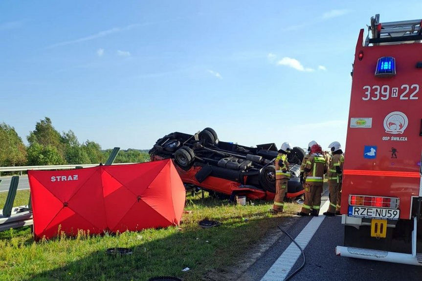 Tragiczny wypadek na A4, dwie osoby nie żyją