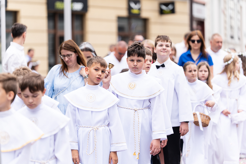 Boże Ciało 2025 w Rzeszowie: Procesja w centrum miasta
