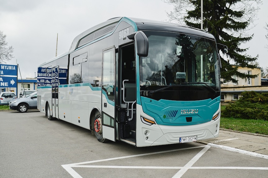 Nowe, niskoemisyjne autobusy dla pasażerów MKS