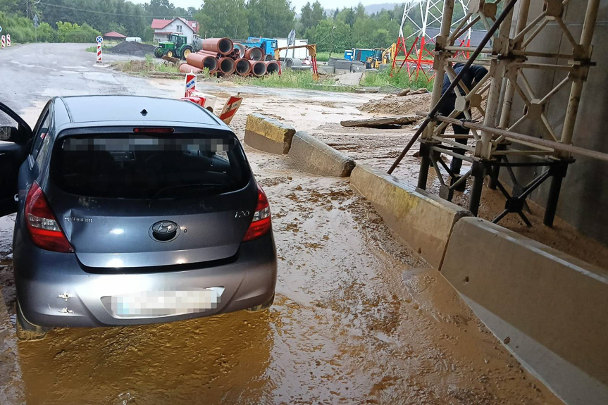 Podtopienia na S19 w Babicy