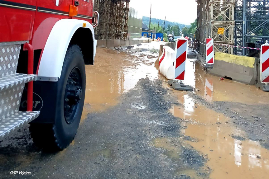 Podtopienia na S19 w Babicy