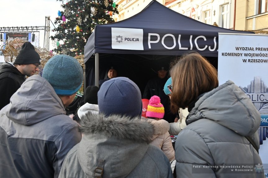 Policjanci z Podkarpacia zagrali z Wielką Orkiestrą Świątecznej Pomocy