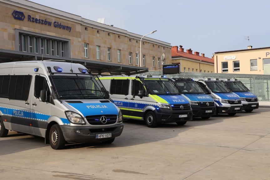 Policjanci zabezpieczali mecz pomiędzy drużynami Stali Rzeszów i Śląska Wrocław