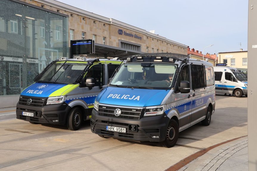 Policjanci zabezpieczali mecz pomiędzy drużynami Stali Rzeszów i Śląska Wrocław