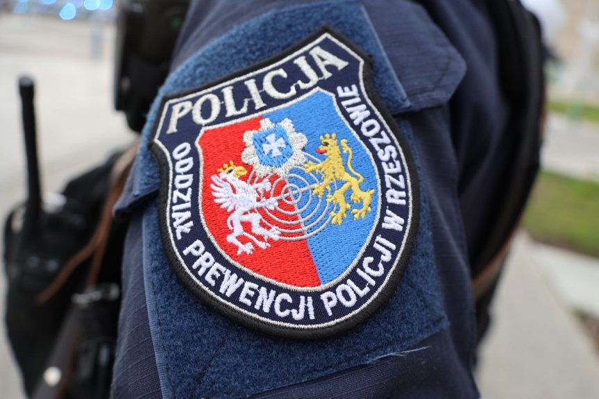 Policjanci zabezpieczali mecz pomiędzy drużynami Stali Rzeszów i Śląska Wrocław