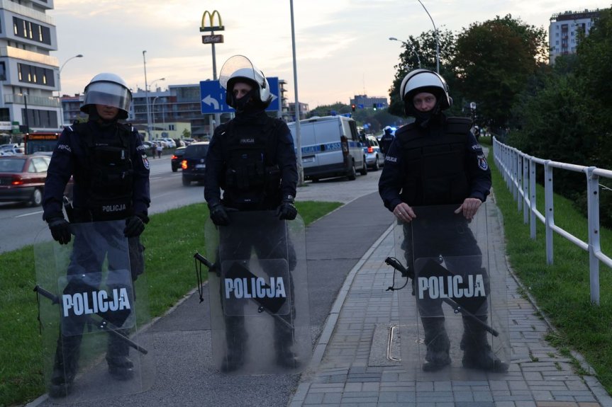 Policjanci zabezpieczali mecz pomiędzy drużynami Stali Rzeszów i Śląska Wrocław