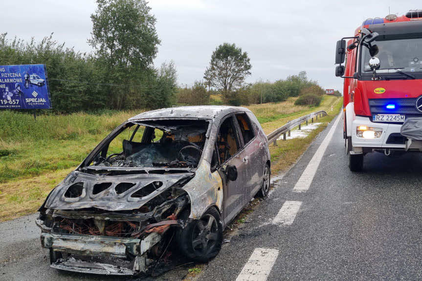 Pożar samochodu na DK94 w Świlczy