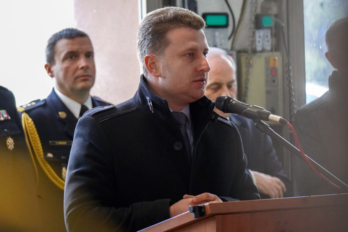 Promesy na zakup nowych wozów strażackich
