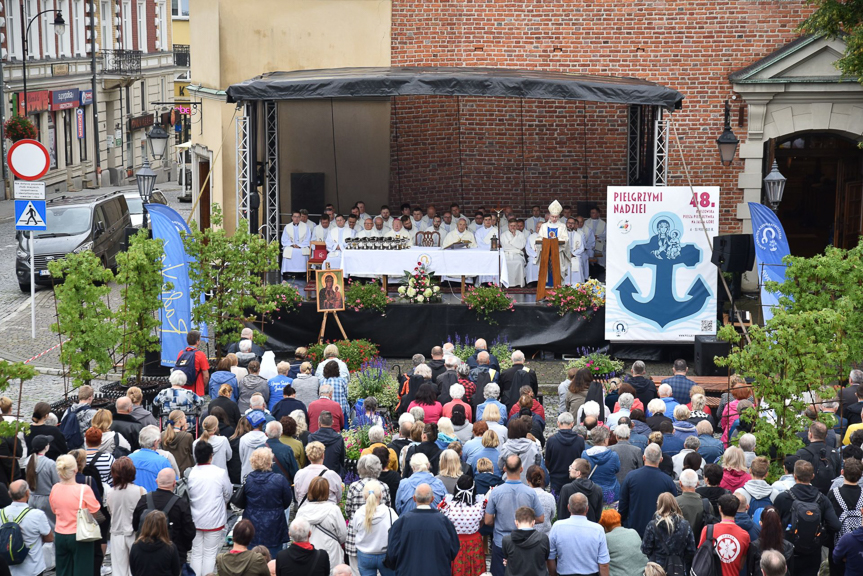 Ruszyła 48. Rzeszowska Piesza Pielgrzymka na Jasną Górę