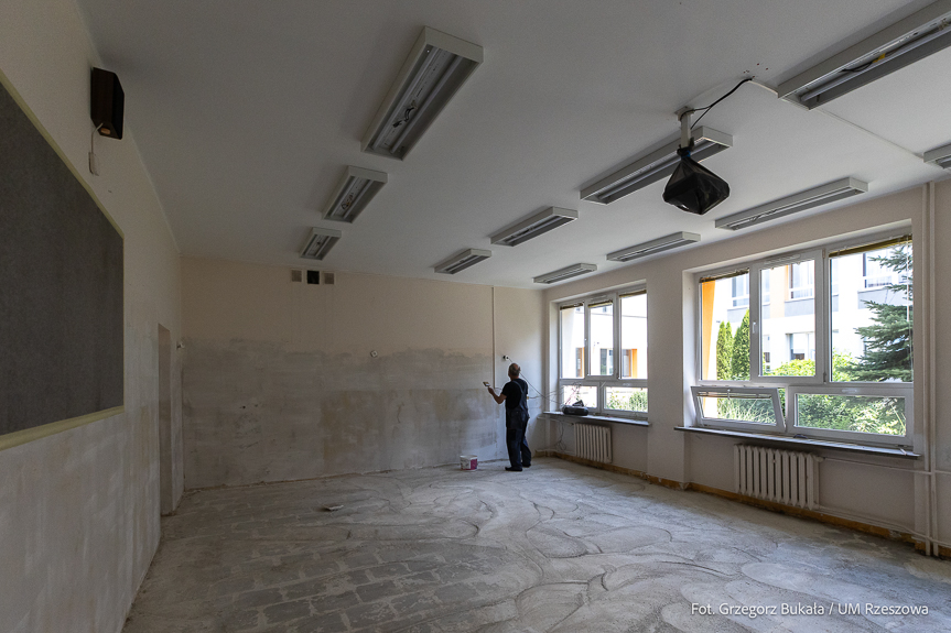 Rzeszów wyremontuje prawie 50 placówek w czasie wakacji