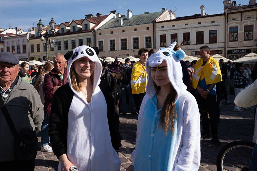 Rzeszowskie Juwenalia 2023. Barwny korowód przeszedł ulicami miasta