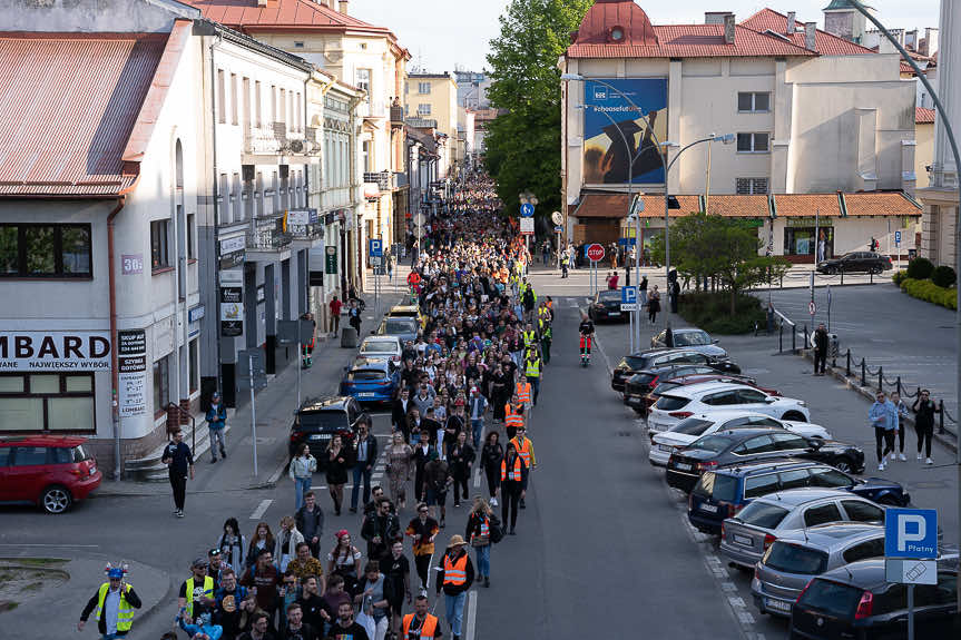 Rzeszowskie Juwenalia 2023. Barwny korowód przeszedł ulicami miasta