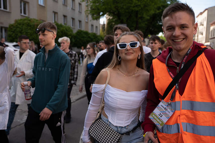Rzeszowskie Juwenalia 2023. Barwny korowód przeszedł ulicami miasta