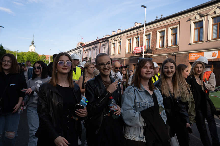Rzeszowskie Juwenalia 2023. Barwny korowód przeszedł ulicami miasta