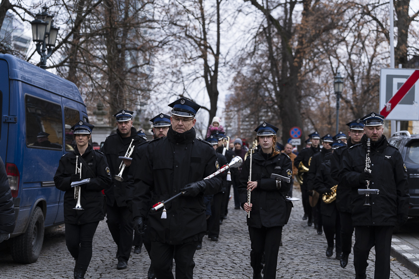 Ulicami Rzeszowa przeszła parada św. Mikołaja