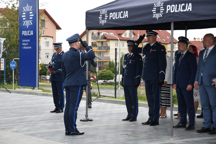 Uroczysty apel w rzeszowskiej komendzie z okazji Święta Policji