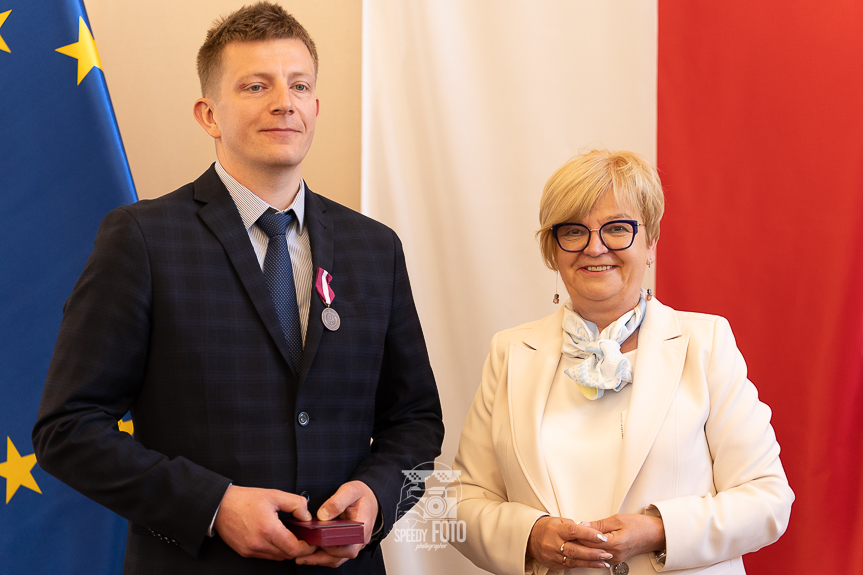 Wręczenie odznaczeń państwowych w Podkarpackim Urzędzie Wojewódzkim