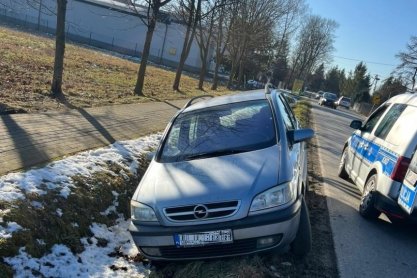Policjant w czasie wolnym od służby zatrzymał nietrzeźwego kierowcę
