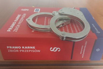 Zarzuty dla trzech mężczyzn podejrzanych o pobicie 41-latka