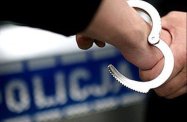 Policjanci zatrzymali dwóch mężczyzn, którzy oszukali seniorkę