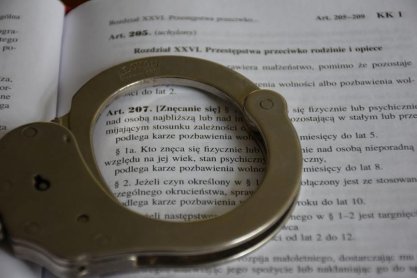 Dozór policji za znęcanie się nad żoną