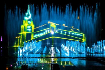 Inauguracja pokazów specjalnych fontanny multimedialnej w Rzeszowie