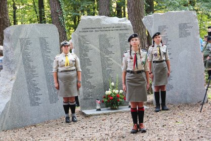Modlitwa, muzyka i pamięć. Rocznicowe obchody w Warzycach