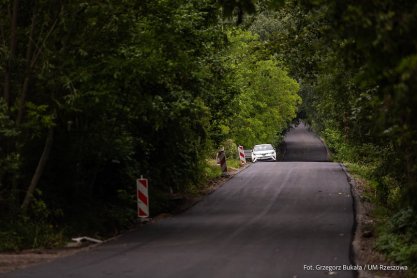 Nowa nawierzchnia na ul. Wyspiańskiego