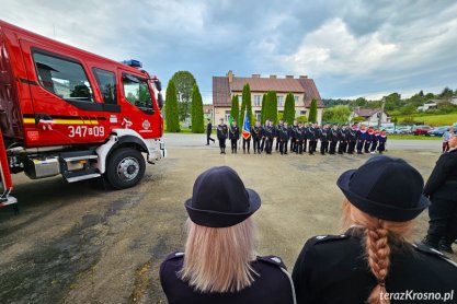 Nowy wóz dla OSP Leśniówka oficjalnie przekazany