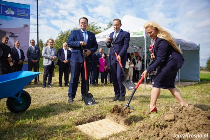 Osiedle Słoneczna w Niżnej Łące. Wbito pierwsze łopaty