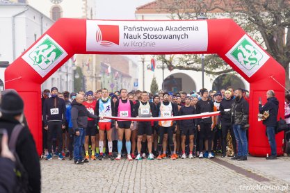 Patriotycznie i sportowo. Bieg Niepodległości i Marsz Nordic Walking w Krośnie