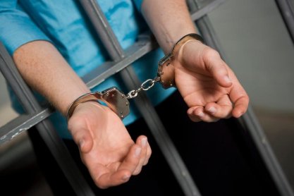 Policja zatrzymała 18-latka, który oszukiwał metodą "na blika"