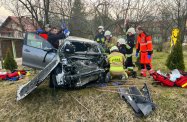 Poważny wypadek w Czaszynie. Młody kierowca w szpitalu