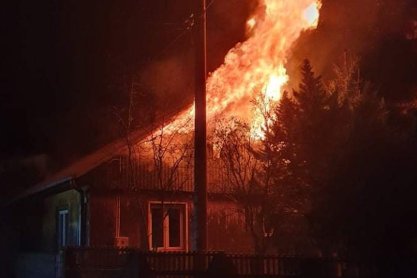Pożar domu w Dębicy. Jedna osoba nie żyje [Audio]