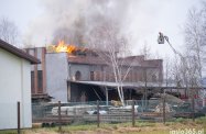 Pożar hali w Roztokach [AKTULIZACJA]