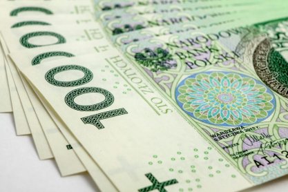 Przywłaszczone z bankomatu 1400 zł wróciło do właścicielki