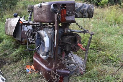 Tragiczny wypadek w Kramarzówce: 67-latek zginął przygnieciony przez ciągnik