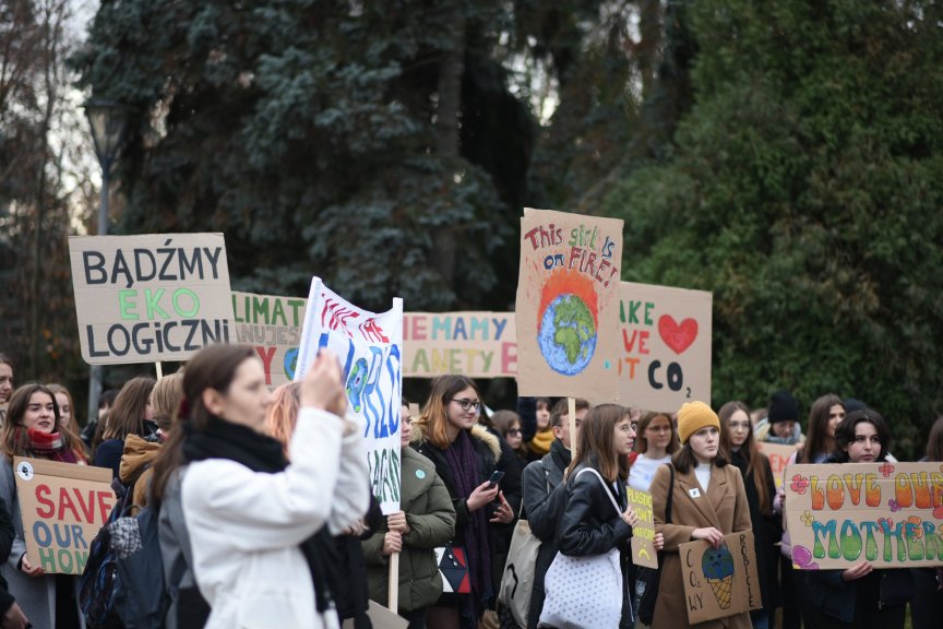 Młodzieżowy Strajk Klimatyczny Rzeszów dla sprawiedliwości klimatycznej